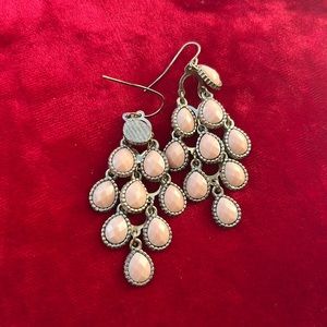 Baby pink earrings!💓